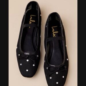 Women’s rhinestone flats